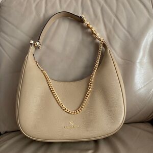 New Michael Kors Wilma large leather Shoulder bag.High rated.Best offer